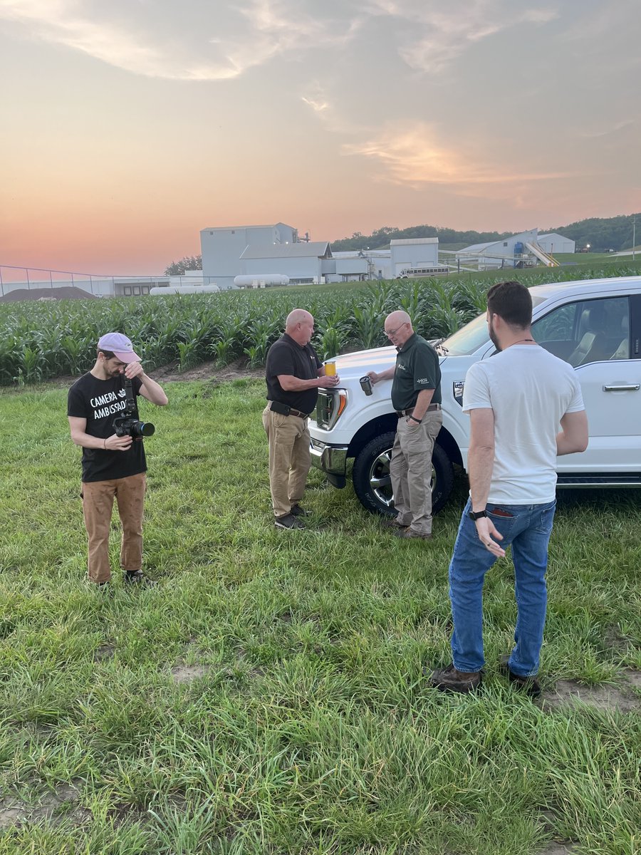 BurrusSeed's tweet image. 🌽🎬🌱We have been filming new #BurrusSeed videos this week to help share our company&apos;s message and our 90 year history - stay tuned to see the final product!