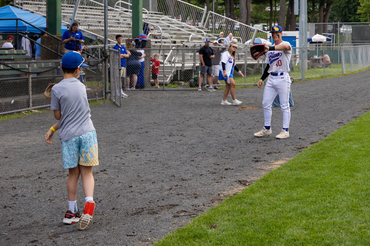 We recognize this guy! <a href="/tommyahlers1/">tommyahlers</a> <a href="/KSCBaseball/">Keene State Baseball</a> 
bristolpress.com/sports/strong-…

Photo: Holly Gustavsen (<a href="/BristolBluesCT/">Bristol Blues</a>)