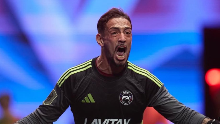 ElTronoKL's tweet image. 🎙️#KingsLeague | Fluxo FC 🇧🇷 

📌 Fluxo FC gana a Panam All Starz (5-4) y se enfrentará a Los Troncos FC en semifinales