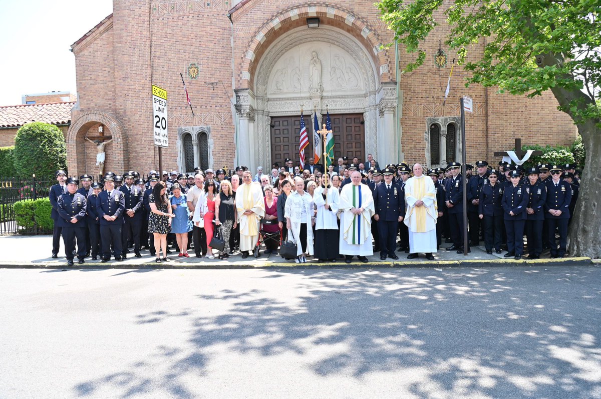 On this beautiful morning the SBA attended the Brooklyn South Memorial Mass in remembrance of the sacrifice given by officers assigned to Brooklyn South and also to show support to their families in continuing their legacy. Pictured is Patrice, sister of Fallen Sgt Frank Cimmino