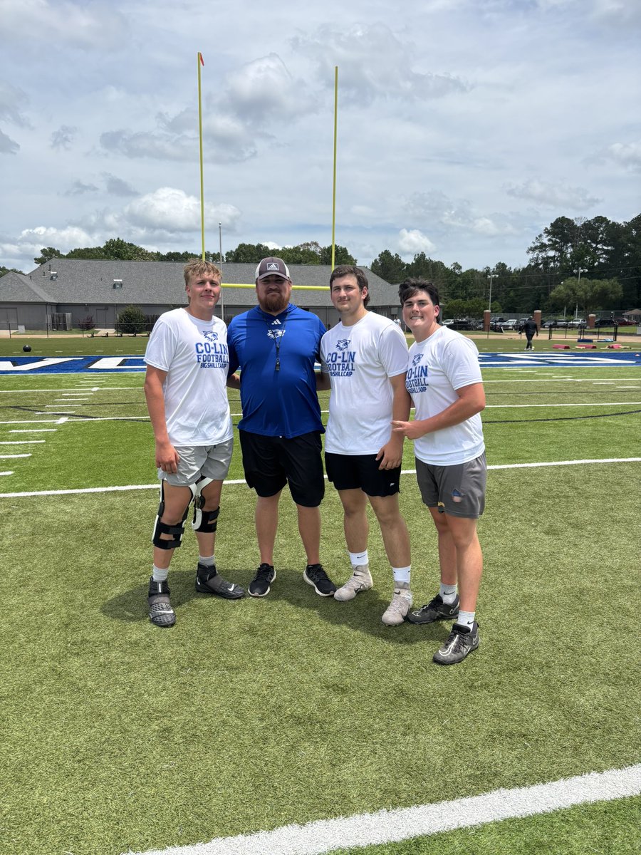 jakesullivan76's tweet image. Had a good of work at @CoLinFootball
@coachfleming17 @coachgordon1 @CoachMacCLCC
@maddoxclark57 @lanewatkins58