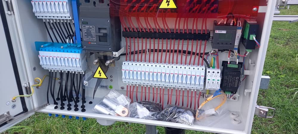 Continúa CEDAI Sancti Spíritus trabajos en el Parque Fotovoltaico de Cabaiguan.

<a href="/GelectCuba/">Gelect</a>  <a href="/MindusIndustria/">Ministerio de Industrias de Cuba</a> 
#cedaicuba #cedaiautomatizando