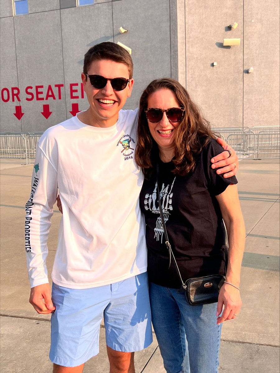 Whenever Accordant and Metallica are in the same city at the same time, the inevitable happens: some epic Accordant team bonding! 🤘 We made fantastic memories together in conjunction with our attendance at #SageFuture in Atlanta last week. Rock on!
 
#Accordant #Metallica
