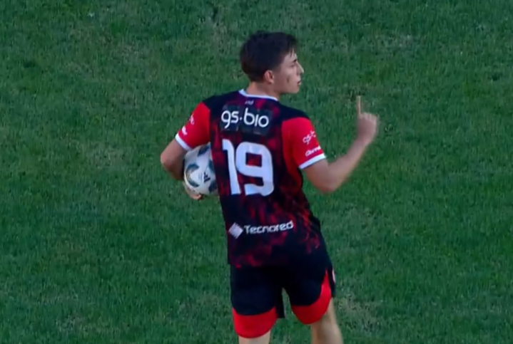 cholito82's tweet photo. Descuenta #Instituto en La Plata.
Pierde 2-1 ante #Estudiates.
Jugadón de Rivero y gol de Baster para meterle suspenso al cierre. https://t.co/lZJBl9nXmC