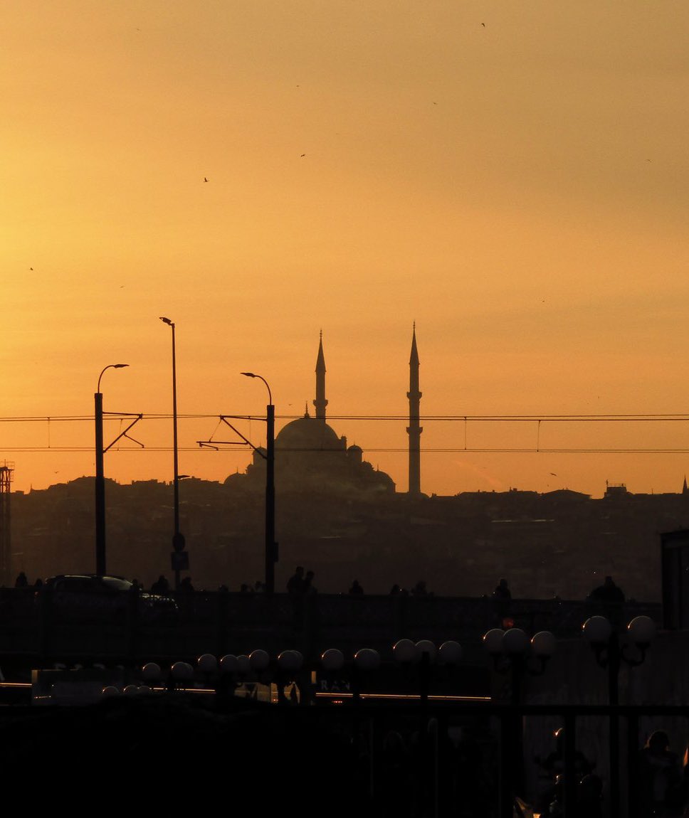 Fatih Camii

📷 <a href="/oktayfirincii/">oktay</a>