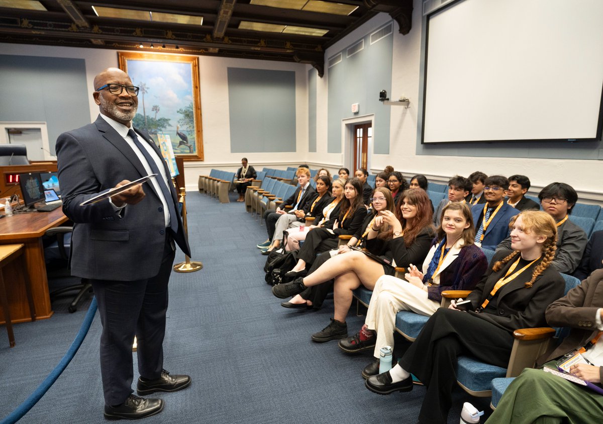We’re thrilled to welcome the newest USF St. Petersburg-YMCA Civic Fellows for this year's Summer Civics Institute! Highlights so far include a visit to City Hall and a conversation with <a href="/MayorKenWelch/">Ken Welch</a>! 🤘