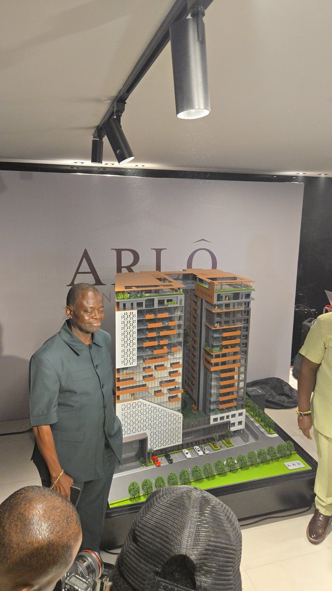 KobbyKyei_'s tweet image. 🎥 Reporting live from The Pelican Hotel for the exclusive unveiling of Arlô Cantonments by Devtraco Plus.
An evening dedicated to luxury, cutting-edge design, and visionary innovation. Stay with us for exclusive highlights
#ArloCantonments #DevtracoPlus #EventCoverage…