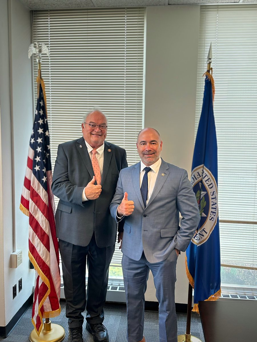 LaCerteDA's tweet image. Congrats to my friend and colleague Billy Long @auctnr1 and his confirmation as IRS commissioner, it’s been an honor to be a Sherpa for you through the U.S. Senate. 🇺🇸
