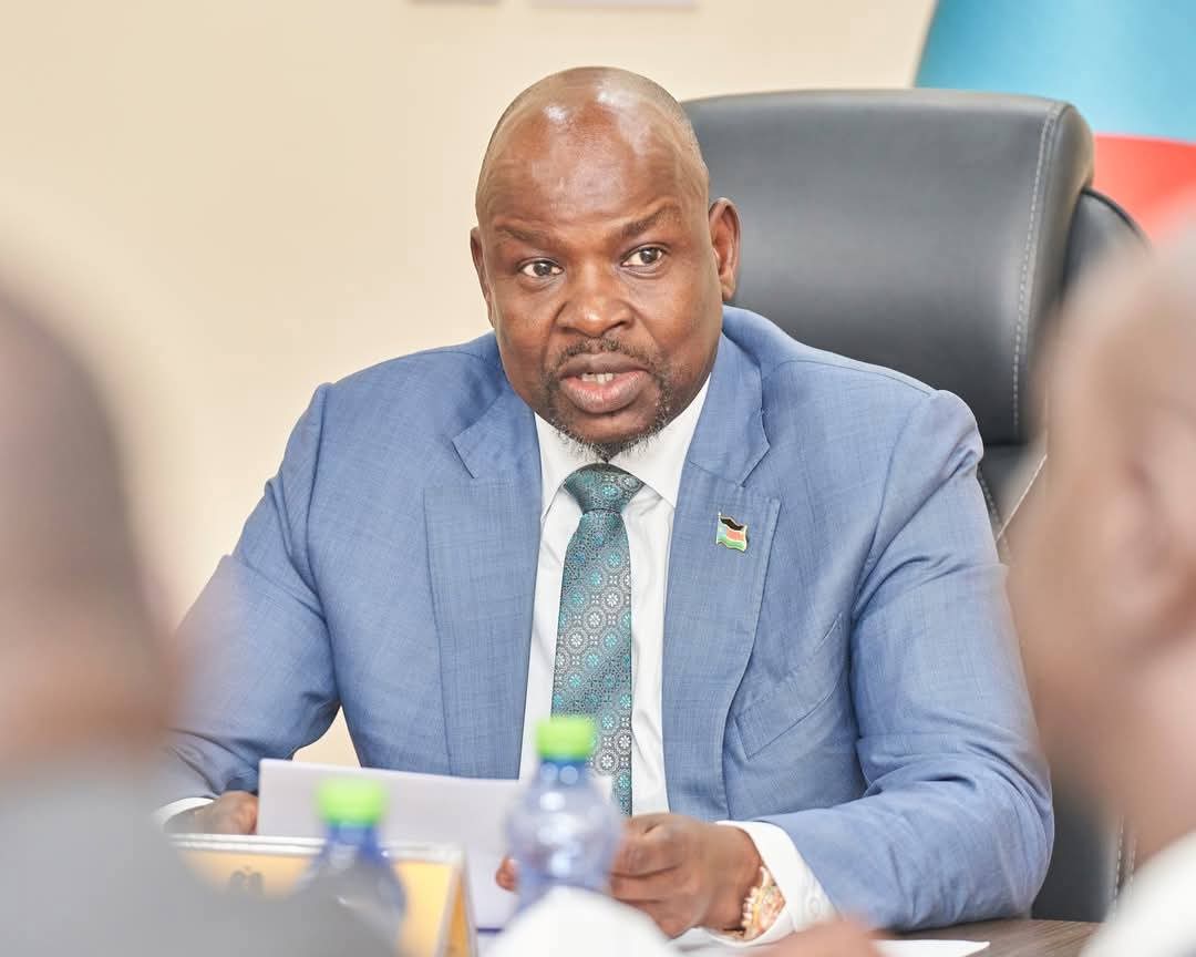 PothJog's tweet photo. S, Sudan Economic Cluster Proposes (SSP) 52.2 Trillion Budget for 2025/2026 Fiscal Year Focusing on Service Delivery. Vice President Dr. Benjamin Bol Mel &amp; the Ministry of Finance presented the national resource envelope budget aimed at accelerating S, Sudan’s economic recovery. https://t.co/sonGYLlWf7