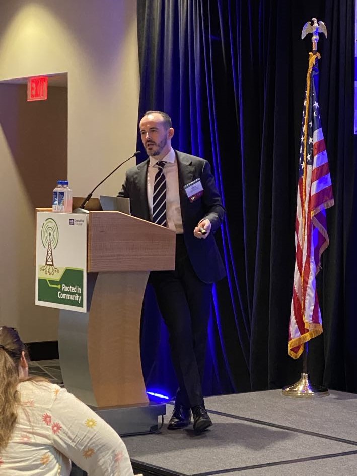 OhioBroadcaster's tweet image. Wrapping up our Executive Forum with a final set of sessions: Mike Hulvey of @your_RAB on localism, Patrick Cross of @BrooksPierceLaw & Jimmy Wolf of the Statehouse Impact Group with a regulatory update, and @nabtweets's Ray Quiñones closing the day with a Washington update!