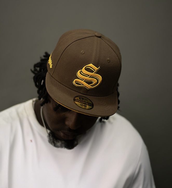 strangerstdku's tweet image. STRANGERS “S” LOGO FITTED CAP 
COLOR : COFFEE BROWN

SIZE GUIDE :- 
MEDIUM - 7⅛ (56.8cm)
LARGE - 7½ (59.6cm)

Available on our website 🔗⬇️
strangers-tdku.com/product/427414…