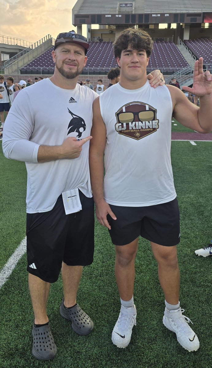 elijah_brown_fb's tweet image. Had a great time at the Texas State camp yesterday! Learned a lot from @CoachShoeOL and @andrewcobus. And always great talking to @CoachGuillermo_!
@PlayBookAthlete