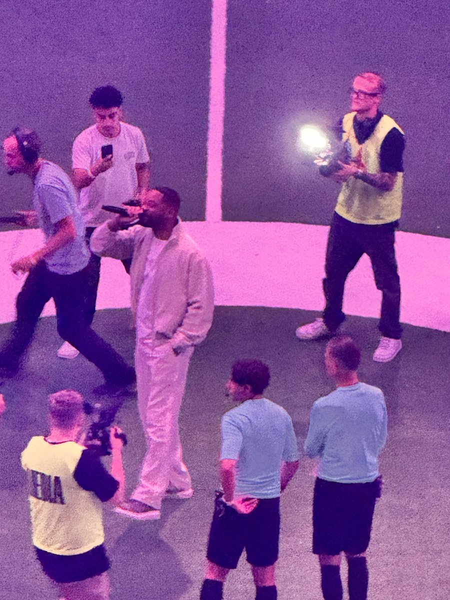 Mad to have Will Smith here 🤯