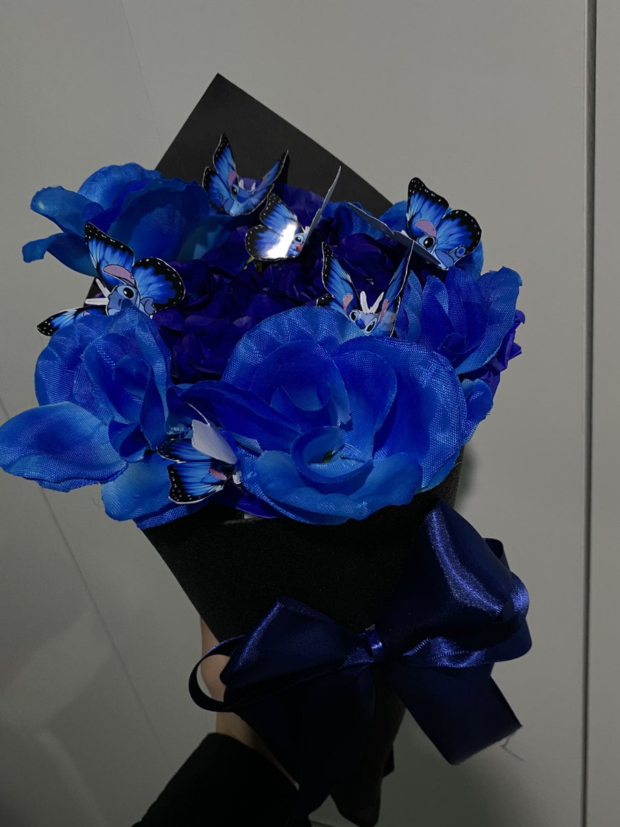 thrmatrix's tweet image. i eh craru q tinha que ser azul ne 💙💙