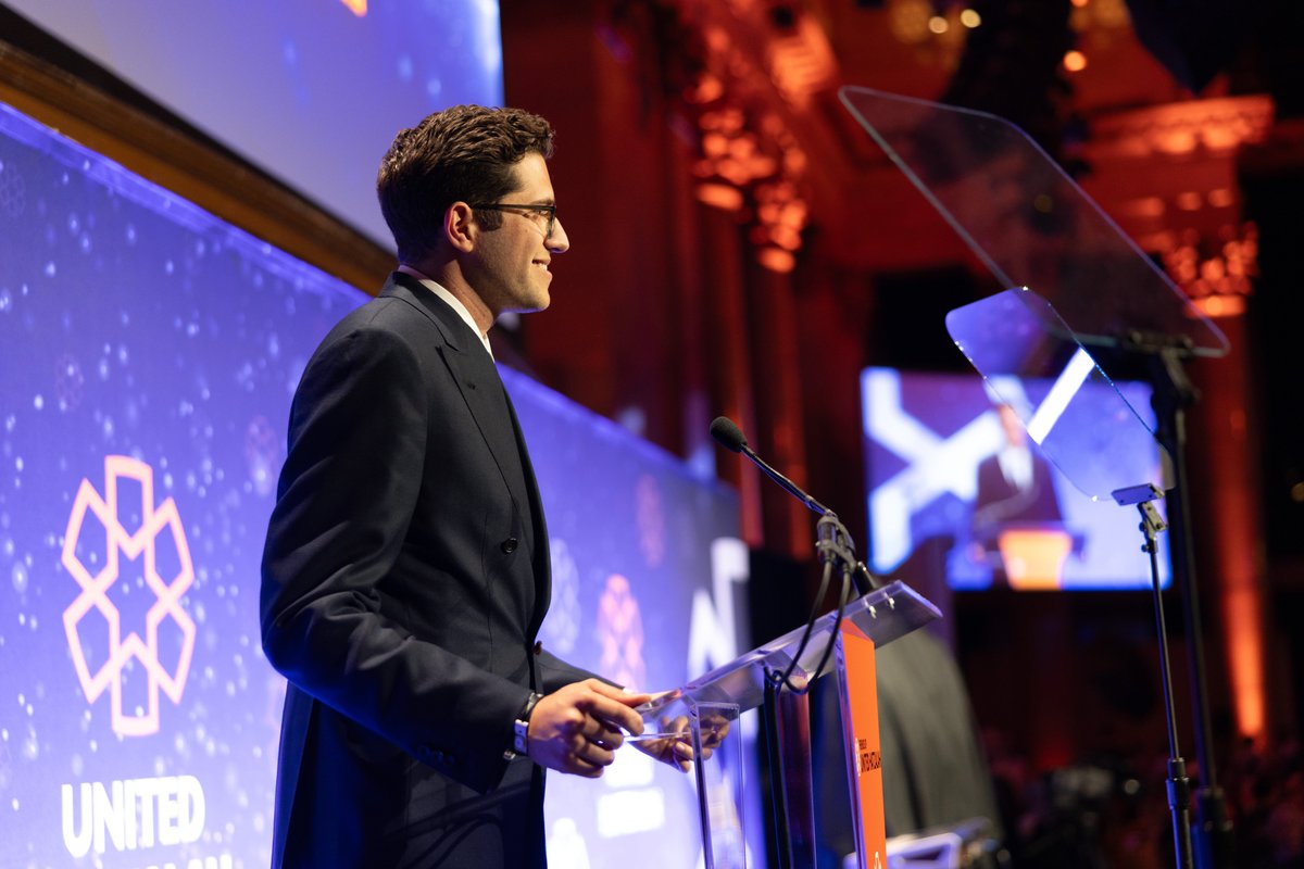Brandonlutnick's tweet image. I was honored to speak at last night’s @UnitedHatzalah gala where @SteveWitkoff was recognized and the event raised $18M for the organization. My family and I are proud to continue supporting them as they provide emergency medical care in Israel to those who need it most. Their…