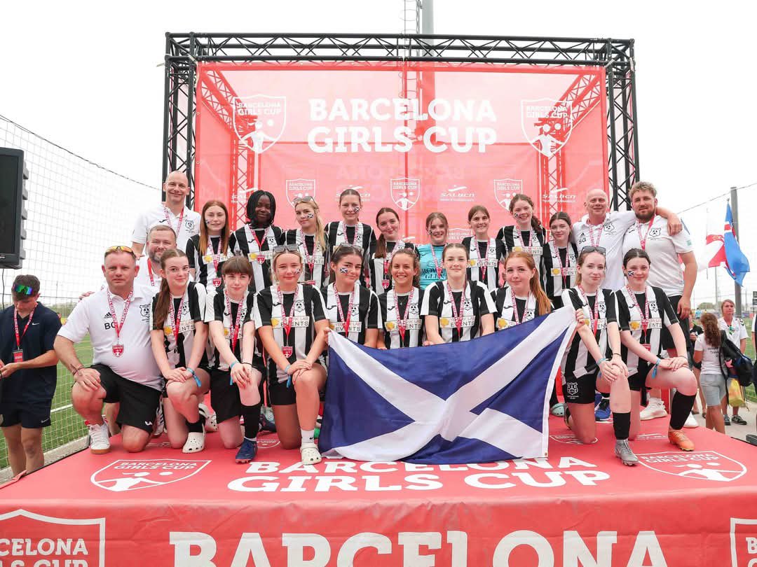 Cracking photo from the Belles Barcelona Cup adventure. A fantastic experience for all! 
Back to reality and the small matter of the League Cup final next week!