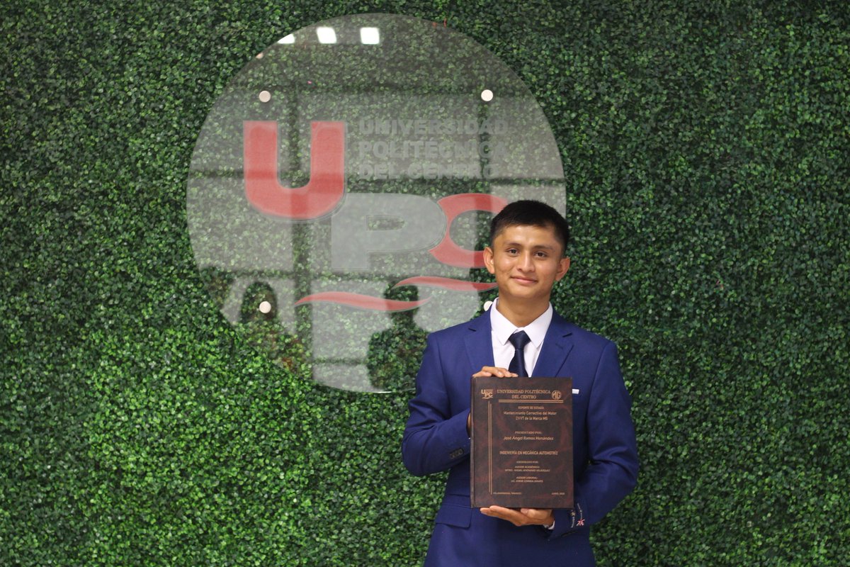 Con gran entusiasmo, los futuros egresados de la UPC llevaron a cabo sus presentaciones de estadía final que acredita a nuestros alumnos para culminar sus estudios universitarios.