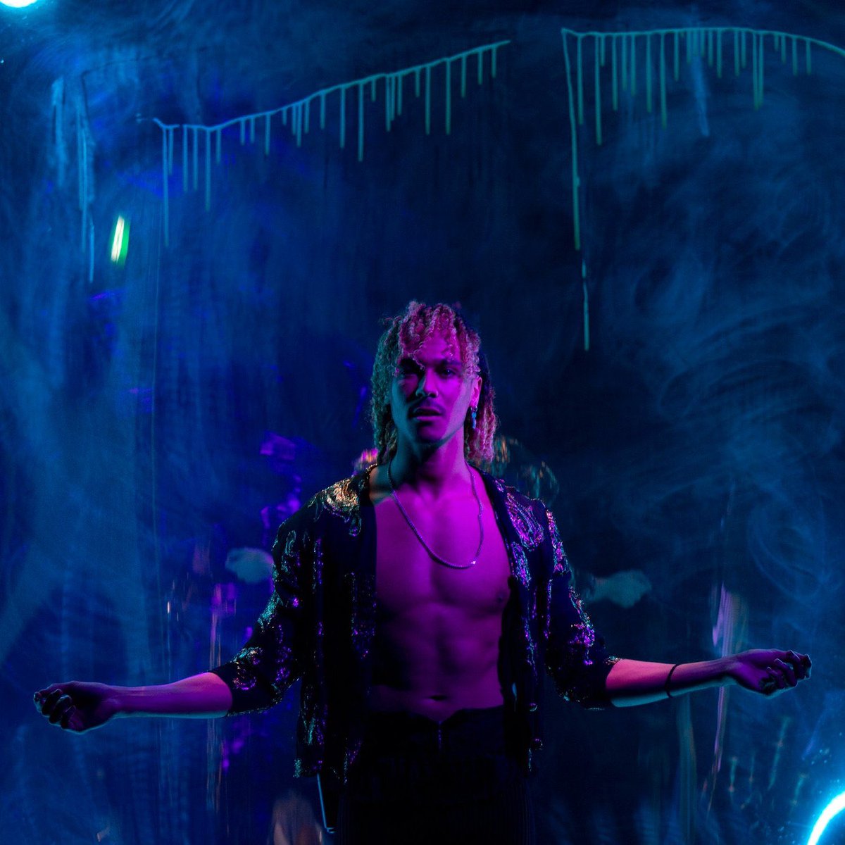 #edfringe Freelance Lighting Designer here with some availability for your Edinburgh Show and beyond. Worked many years at the festival, knowing the boundaries we face and how we can overcome them. Would love to make meaningful connections with brilliant theatre makers! #theatre