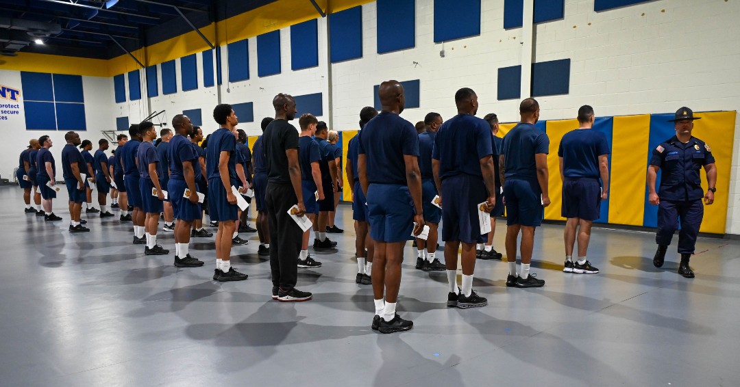 DECorrection's tweet image. 👮🏾Today was Day #2 of Correctional Employee Initial Training (CEIT) — and the first day Class 272 met their Drill Instructors! 👏Please join us in the comments below with words of encouragement as they begin this demanding and rewarding journey!
#DOCproud #DelawareDOC #CEIT272