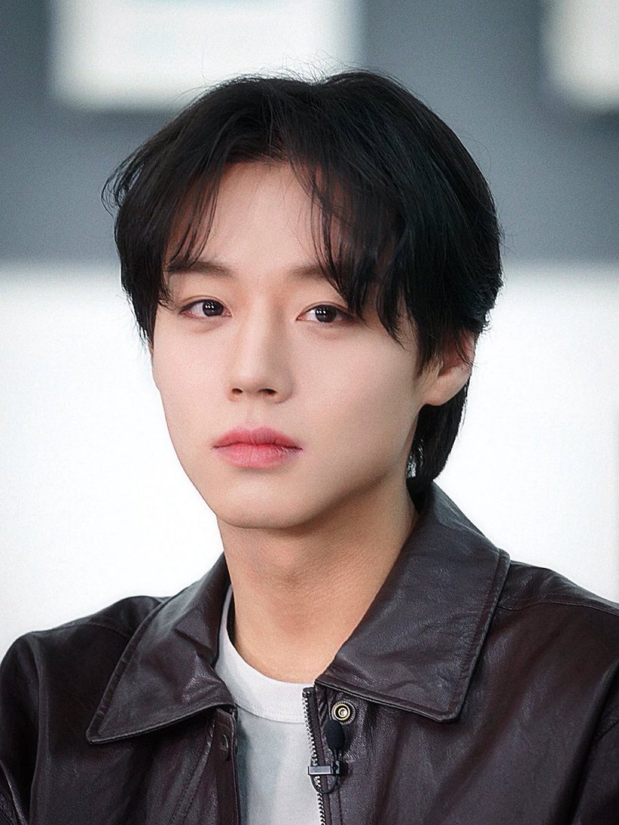 Ganteng bett ya allah😭😭