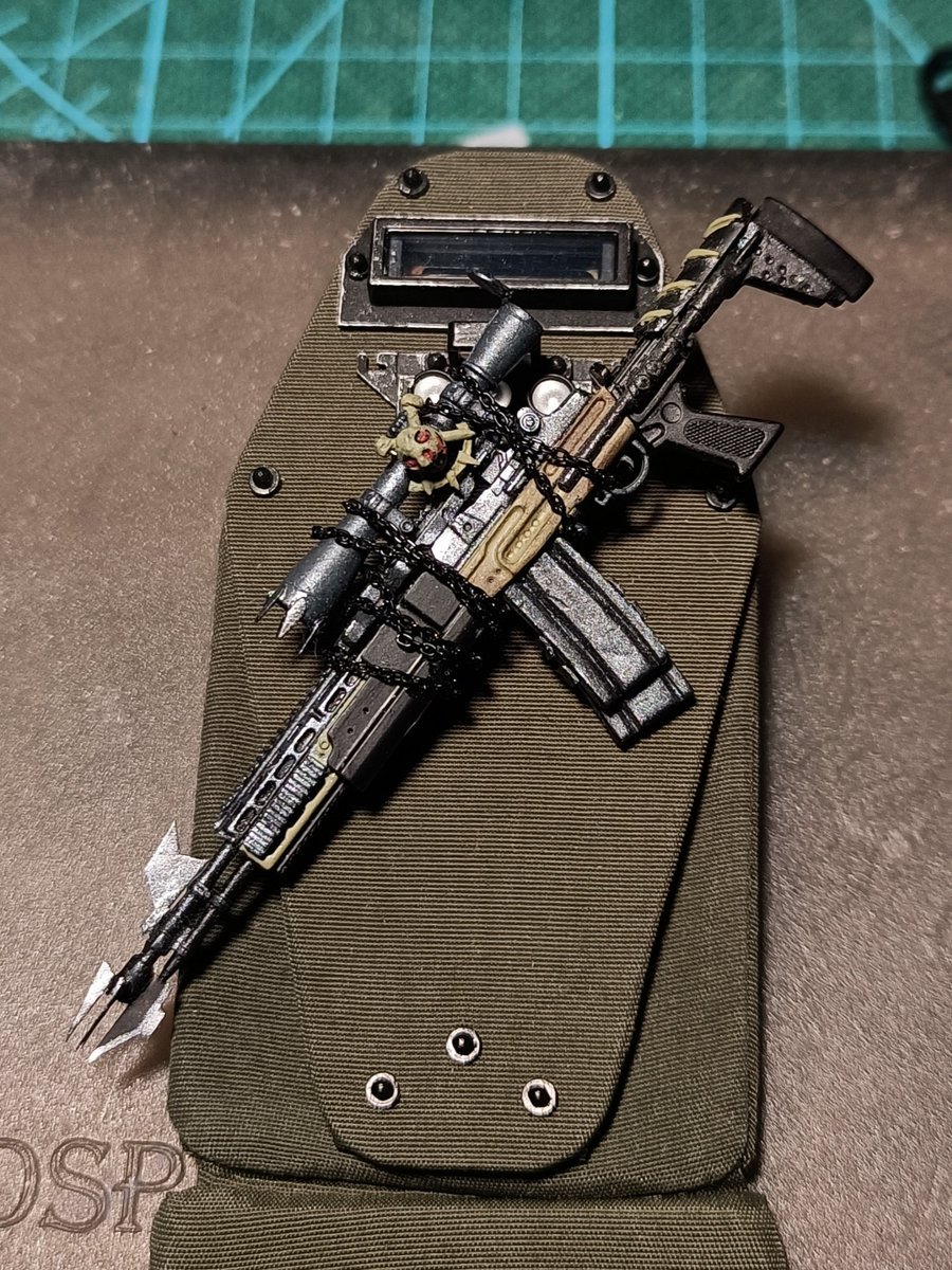 038parabellum's tweet photo. 『推しの銃』
The SKULL-5 is a remodel of M14 EBR attached with a sniper scope. It holds 24 rounds of 5.56mm Anti-zombie for each magazine. The specialized bullets created by government do critical damage to zombies.
#CSOL
#littlearmory
#リトルアーモリーを装備
#深夜の小武器庫部 https://t.co/r8jQ7SRVun