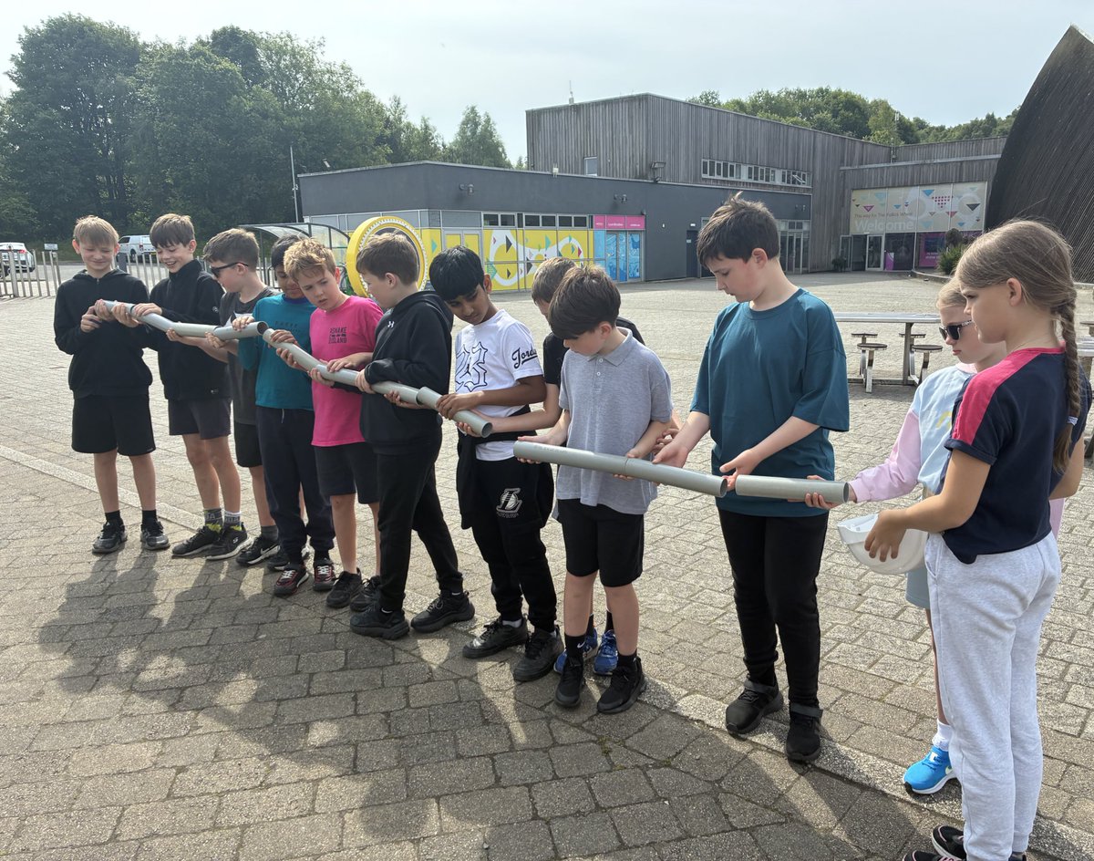 Mrs Forrest tweet media