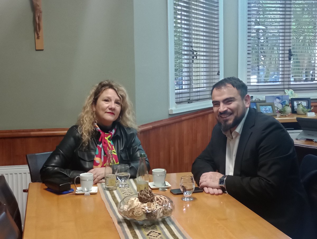 Rectora_UCT's tweet image. Hoy recibí el saludo protocolar del Seremi de @MH_LaAraucania Ronald Kliebs Yáñez con quien hemos mantenido desde la @UC_Temuco un constante trabajo colaborativo. Seguiremos avanzando en pos del desarrollo de nuestra región #Araucanía #Desarrollo
