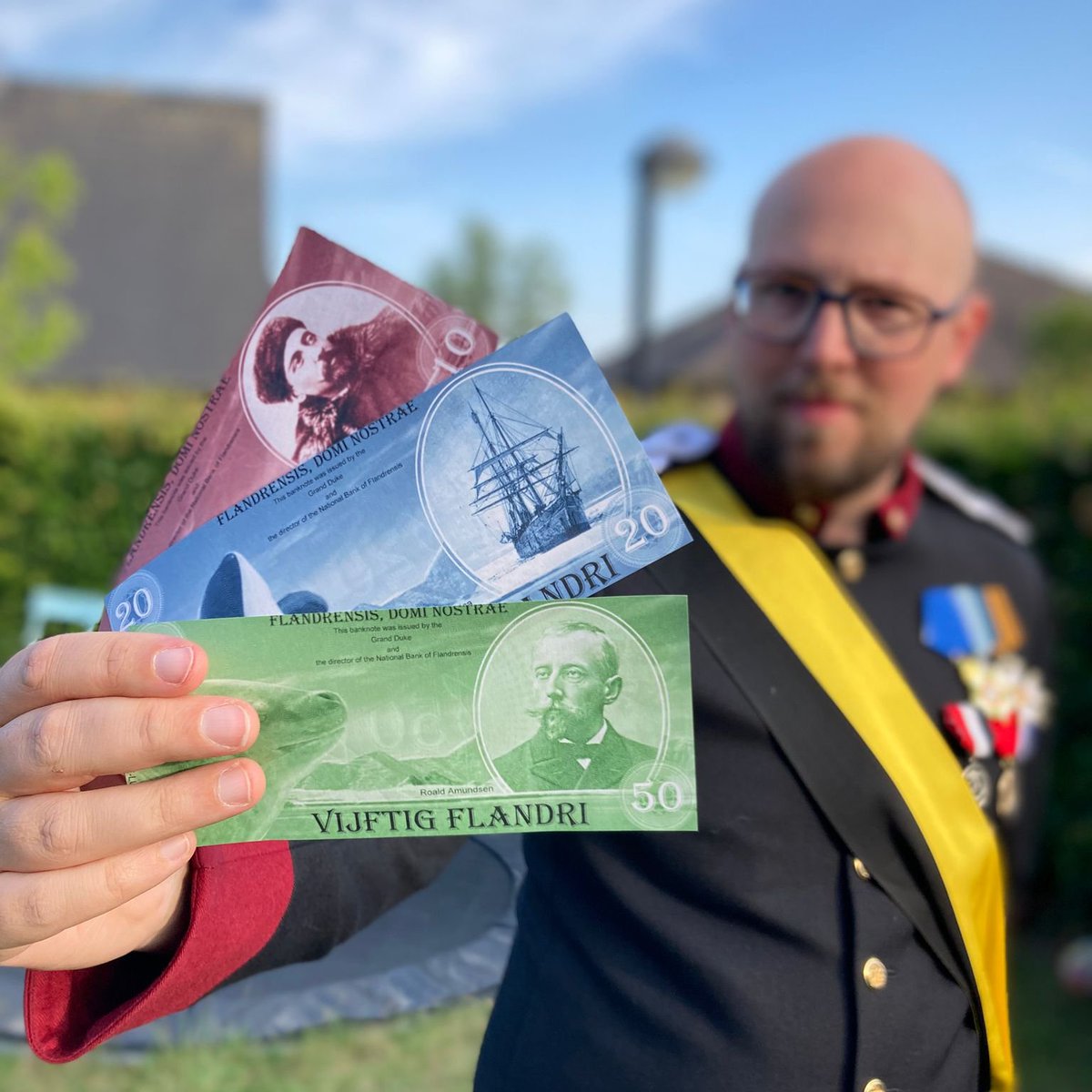 The official 10, 20, and 50 Flandri banknotes are here!  🤑 Get yours now: flandrensis.com/shop/ 
#micronation #micronationalism #numismatics