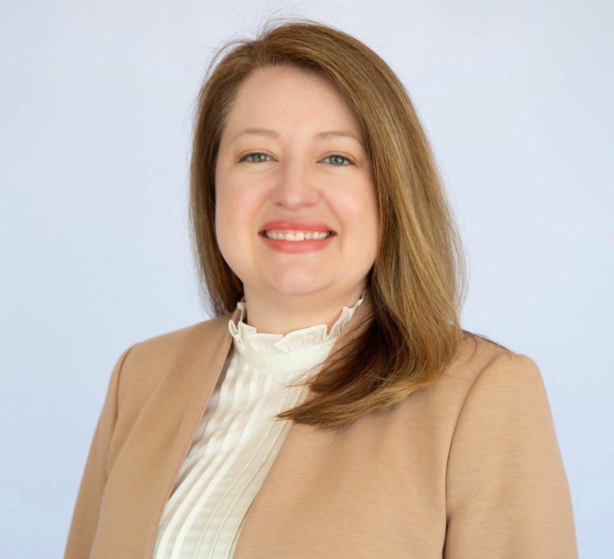 OAECoops's tweet image. OAEC’s General Manager/CEO, Nicki Fuller, was awarded the Alan H. Richardson Statesmanship Award from @publicpowerorg. The award recognizes leaders who work to achieve consensus on national issues important to public power utilities. 🎉✨ Learn more here: oaec.coop/2025/06/oaec-g…