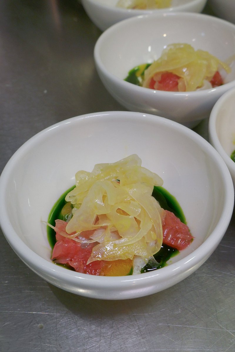 Intermediate course of sea bream ceviche, grapefruit, fennel and pine nuts
