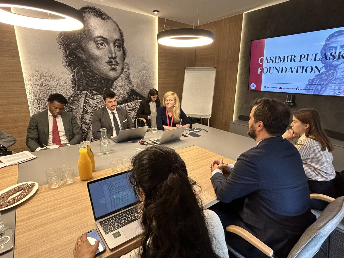 SAIS | Global Policy (@sais_magp) on Twitter photo The MAGP delegation visited to the Pulaski Foundation <a href="/FundPulaskiego/">Fundacja Pułaskiego</a> where they met with Dr. Katarzyna Pisarska <a href="/KPisarska/">Prof. Katarzyna PISARSKA</a>, Dr. Maciej Bukowski <a href="/mbukows/">Maciej Bukowski</a>, and Dr. Tomasz Smura <a href="/TomaszSmura/">Tomasz Smura</a> to discuss conflict within the region, military modernization, and economic structures. The MAGP delegation visited to the Pulaski Foundation <a href="/FundPulaskiego/">Fundacja Pułaskiego</a> where they met with Dr. Katarzyna Pisarska <a href="/KPisarska/">Prof. Katarzyna PISARSKA</a>, Dr. Maciej Bukowski <a href="/mbukows/">Maciej Bukowski</a>, and Dr. Tomasz Smura <a href="/TomaszSmura/">Tomasz Smura</a> to discuss conflict within the region, military modernization, and economic structures.