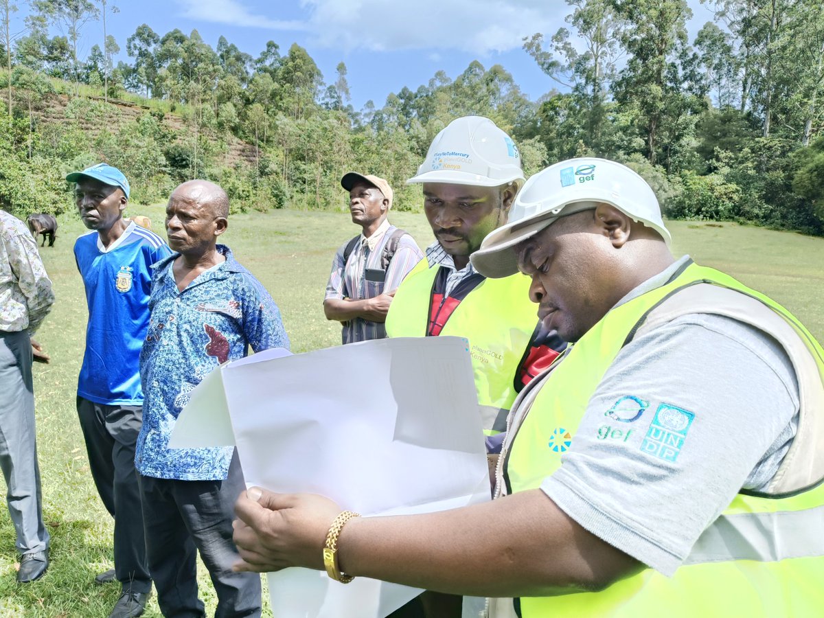 Over the past week, <a href="/PlanetgoldK/">planetGOLD Kenya</a> project officially handed over six sites to contractors for  construction of mercury-free gold processing demonstration sites. The sites are strategically located in key Artisanal and Small-scale Gold Mining (ASGM) areas... 🧵 
#SayNoToMercury