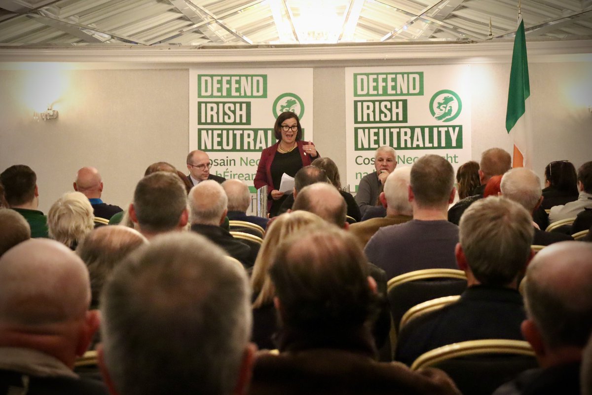 🇮🇪 Tonight, a powerful message rang out from mothers who refuse to allow their children to be sent to fight in foreign wars. From those who know the true horrors of conflict, and believe in something better. And from people across Ireland who cherish neutrality.