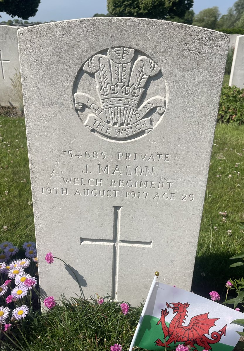 albymarch_alan's tweet image. Artillery Wood Cemetery @CWGC #Belgium
A.North
R.E.Samuel
A.Hepper
J.Mason
#WelchRegiment