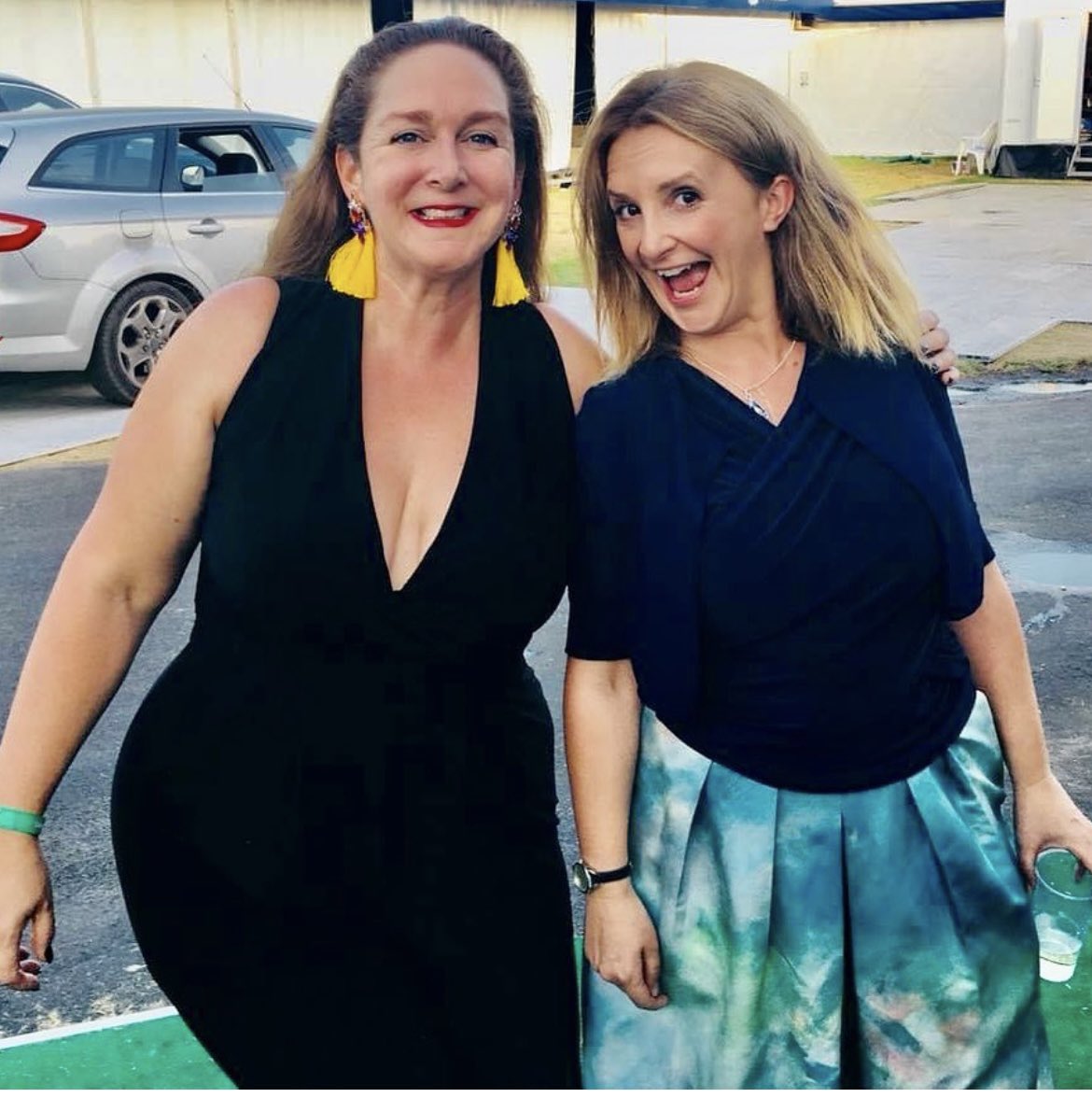 I do love when this pic pops up, gorgeous <a href="/lucyportercomic/">Lucy Porter</a> 🥰