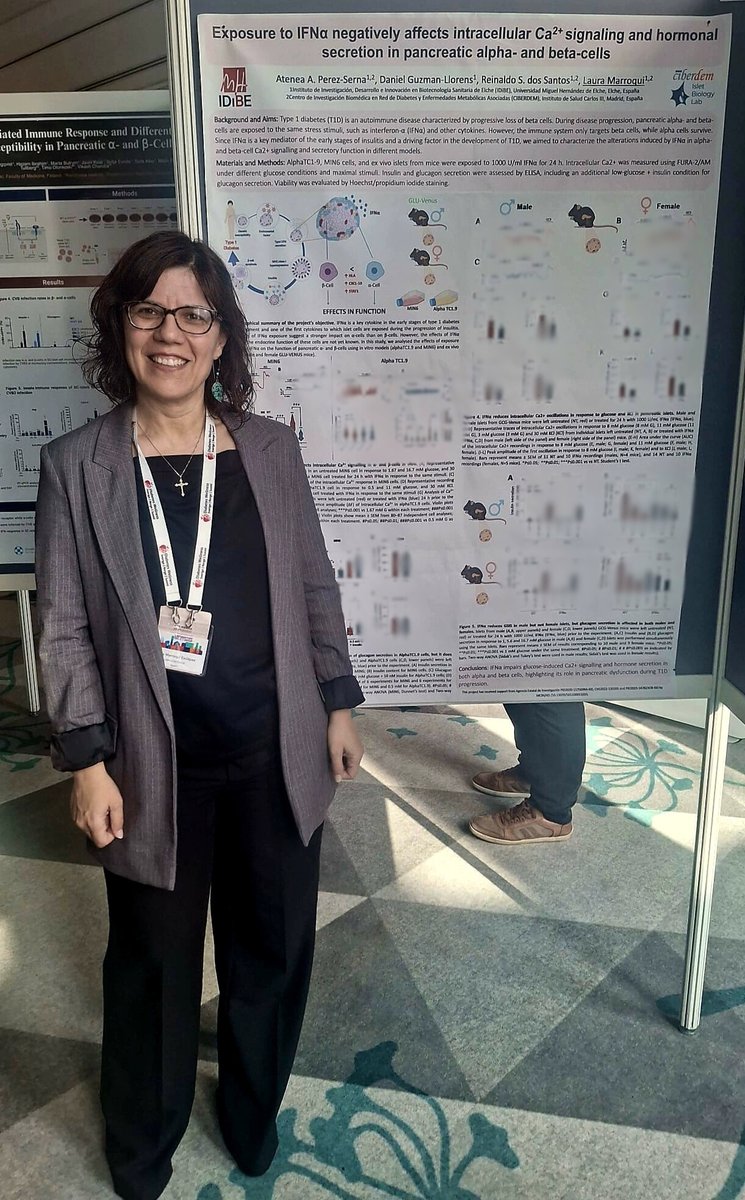 This evening, our PI rocked both her poster and her outfit at the #EISG2025 — science with style!