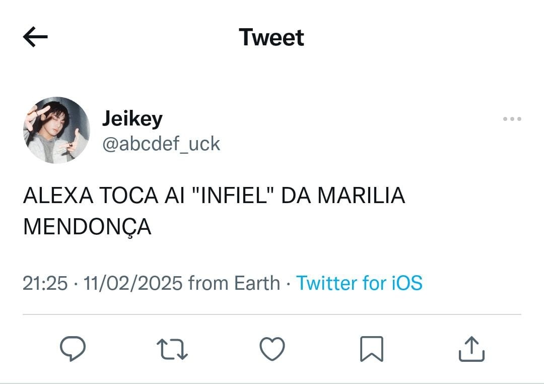 jeikeyusername's tweet photo. #Taekookau: Especial Valentine's day ❤️
 ☆ To the moon and stars ☆

Em uma festa, Taehyung vê seu namorado beijando outra pessoa. Sofrendo e sem saber o que fazer, ele acaba beijando a primeira pessoa que vê: Jeon Jungkook, o garoto que ele mais odeia na vida. https://t.co/nooKpnDyPe