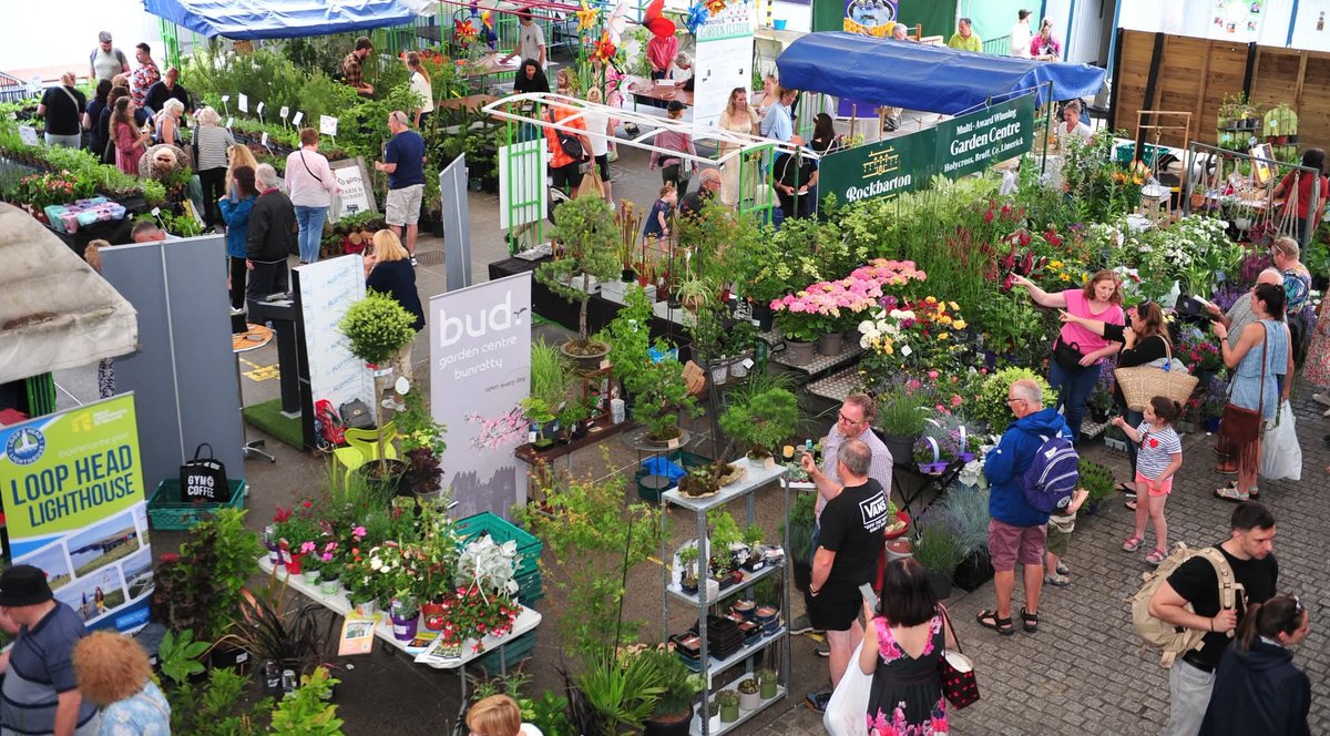 Bon Appétit Crêperie tweet media