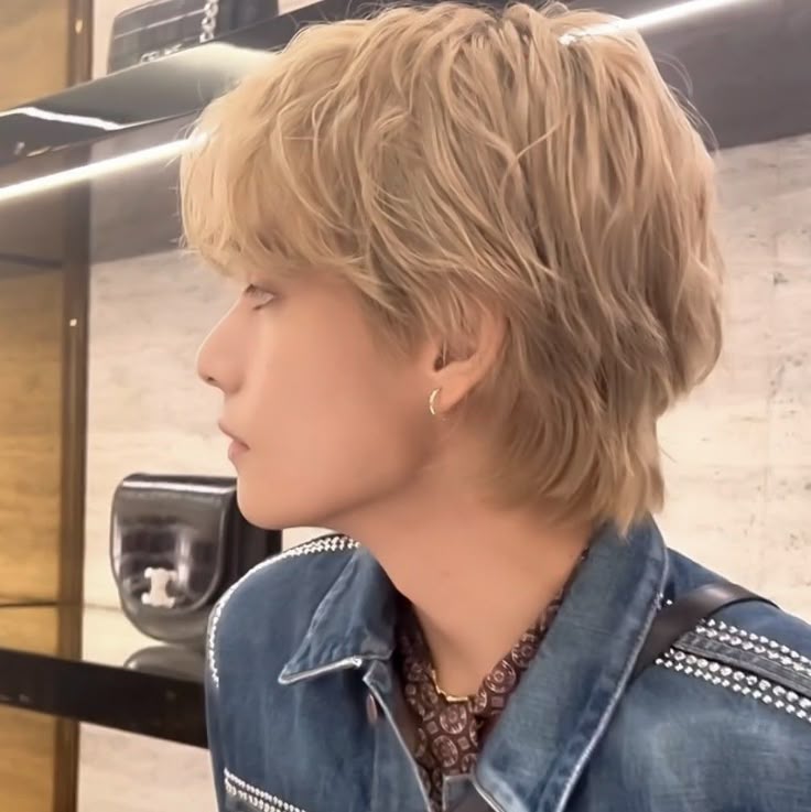 jeikeyusername's tweet photo. #Taekookau: Especial Valentine's day ❤️
 ☆ To the moon and stars ☆

Em uma festa, Taehyung vê seu namorado beijando outra pessoa. Sofrendo e sem saber o que fazer, ele acaba beijando a primeira pessoa que vê: Jeon Jungkook, o garoto que ele mais odeia na vida. https://t.co/nooKpnDyPe