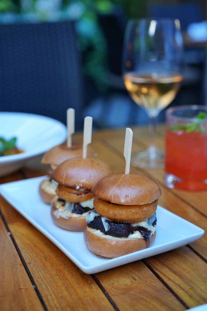 Refreshing cocktails + delicious food + excellent company = patio paradise. Gather your friends and enjoy our irresistible Social Hour specials while you soak in the sunshine.  Available daily from 3-6.