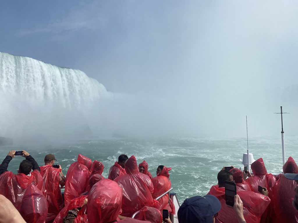 Canada made me wet 😳