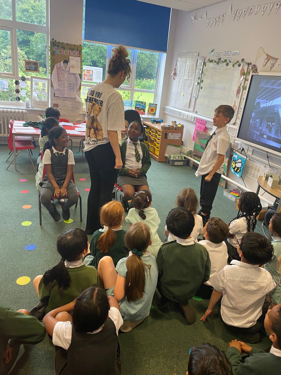 firsprimarysale's tweet image. After learning about Rosa Parks and discussing how white people and black people were segregated #Year2Chestnut wanted to reenact the bus incident. We had happy volunteers embracing their skin colour. I was very impressed with all the children today 😊 #tolerance #mutualrespect