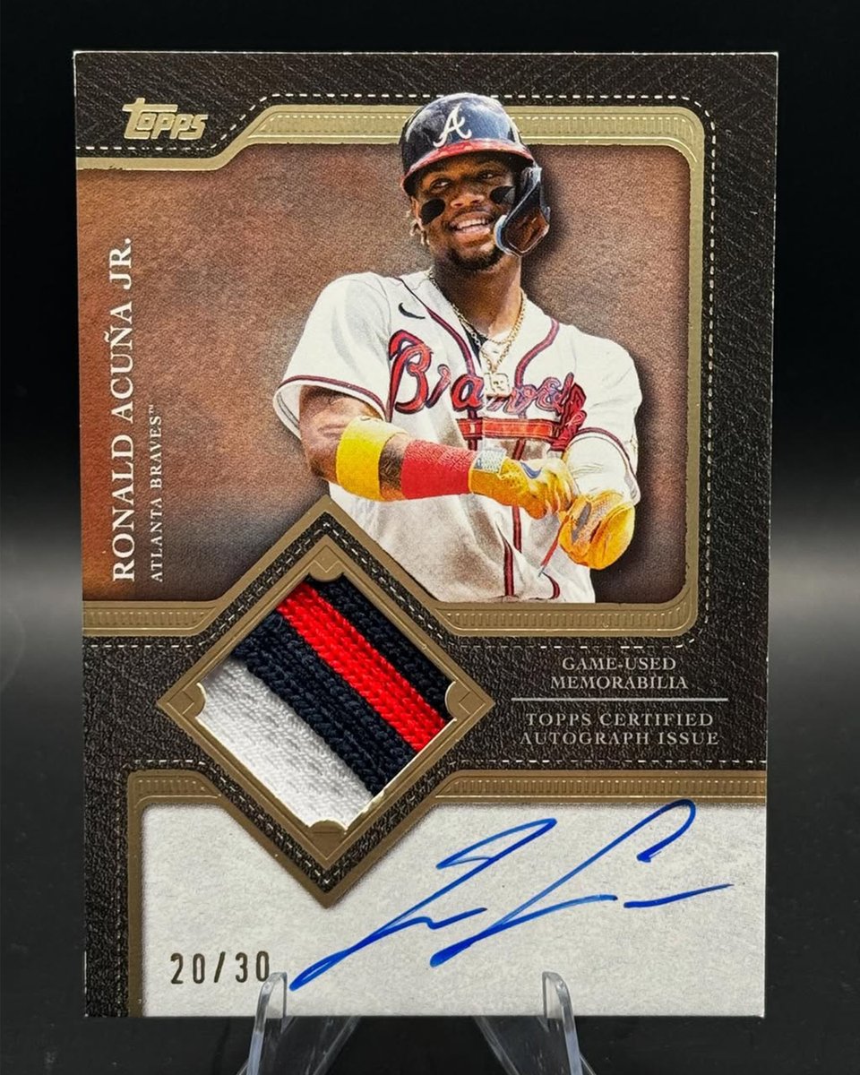 Topps tweet media