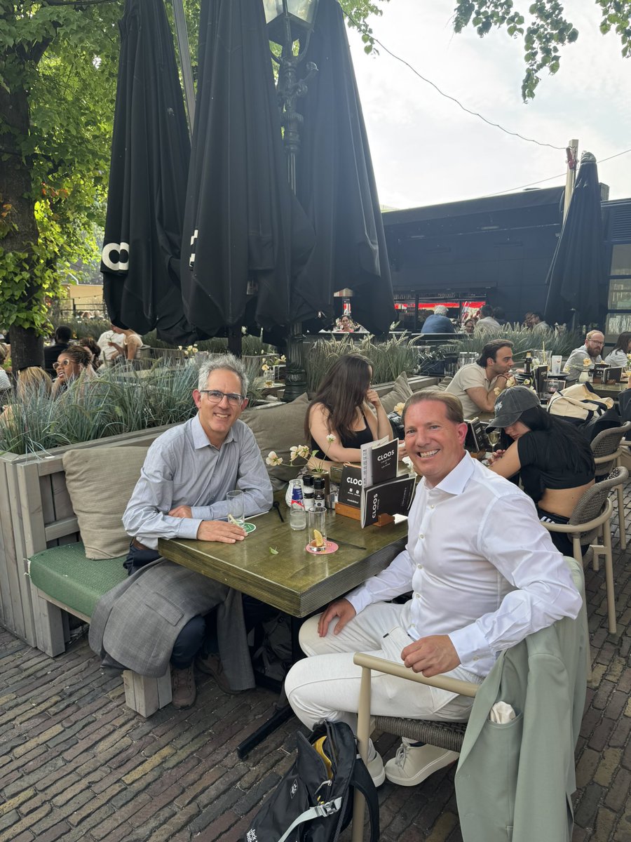 Carsten Stahn tweet media