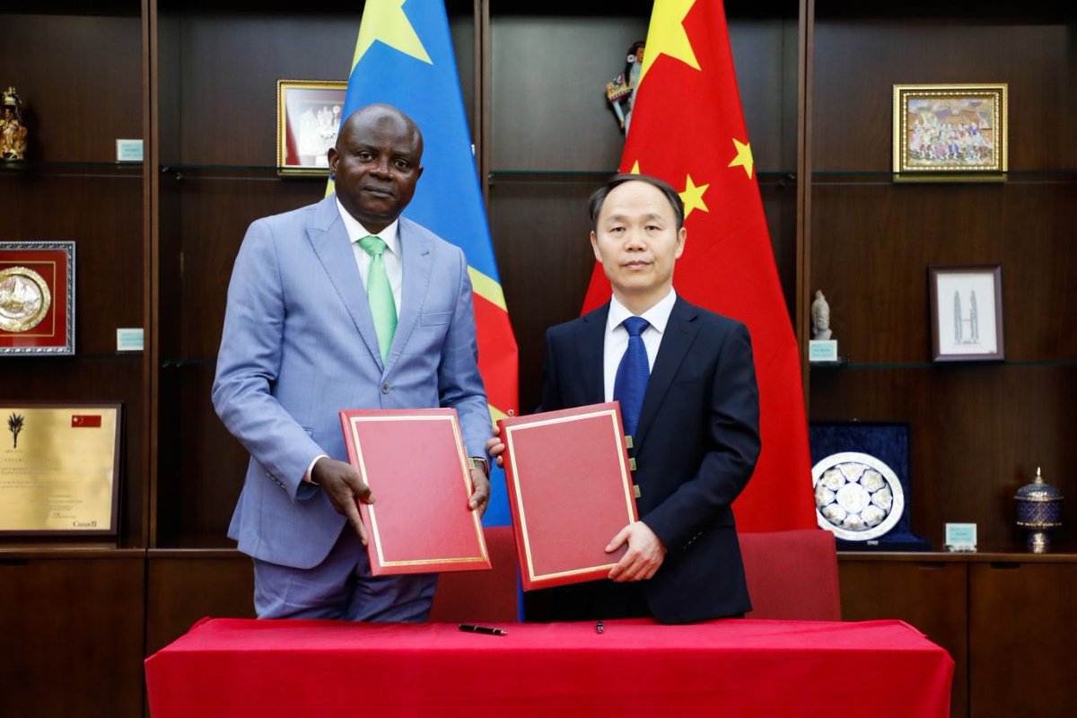 agrirdc's tweet photo. Coopération Agricole Renforcée entre la RDC et la Chine : Un Mémorandum d’Entente Signé à Changsha⤵️
https://t.co/oI1zPSsUQi https://t.co/HiYrJnxXEz