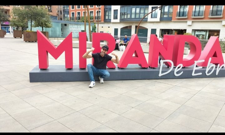 Obviamente prefería al Racing...pero visto lo visto.Del Mirandés desde chiquitito.