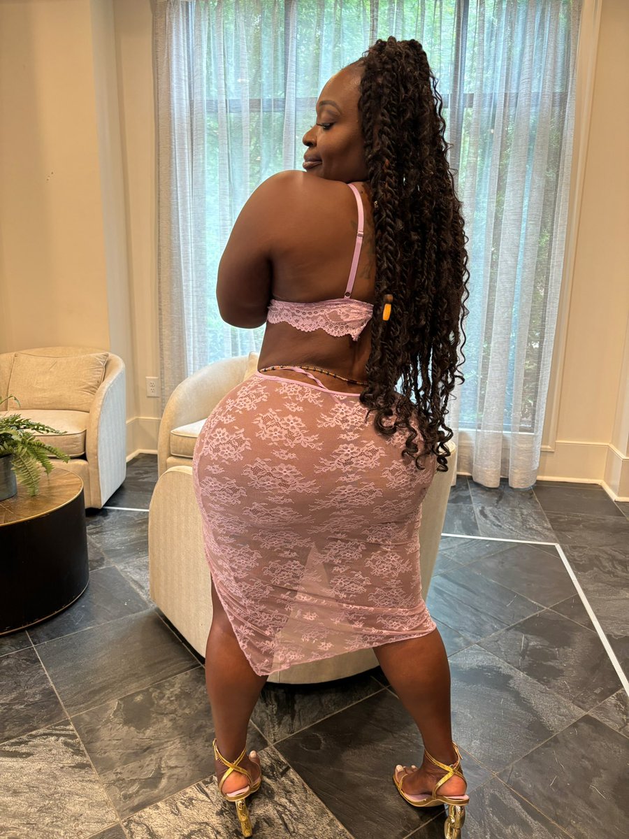 iamthixenvixen's tweet image. Front 😻 or Back 🍑