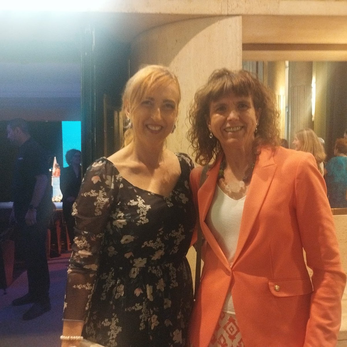 Como cada año nos reencontramos en los #PremiosCODEM2025 <a href="/AnaRuiz4n4/">Ana Ruiz</a> Una alegría siempre compartir al menos un ratin!!!