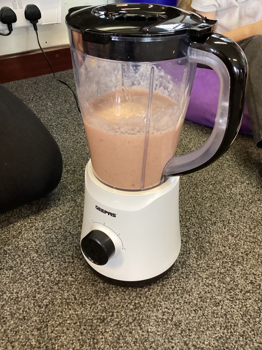 SSSJ_RISE's tweet image. Class 2 have had an exciting week this week. In DT, the children made smoothies, learning to prepare fruit and create their own recipes. @Rise_MAT #flourishandsucceed #designtechnology #smoothies #year1dt #HealthyEating