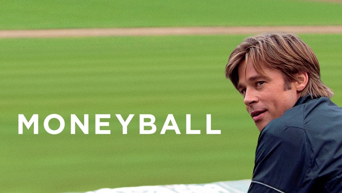 كيف تفوز على منافسيك بميزانية قليلة؟

تستند فرضية فيلم Moneyball على استخدام التحليلات للتعمق في الأفكار، ومساعدة مندوبي المبيعات على فهم عملائهم بشكل أفضل.

إليك أهم الدروس المستفادة من فيلم Moneyball:
- يمكنك الفوز على منافسيك في الأسواق الكبيرة بميزانية قليلة، كل ما عليك فعله